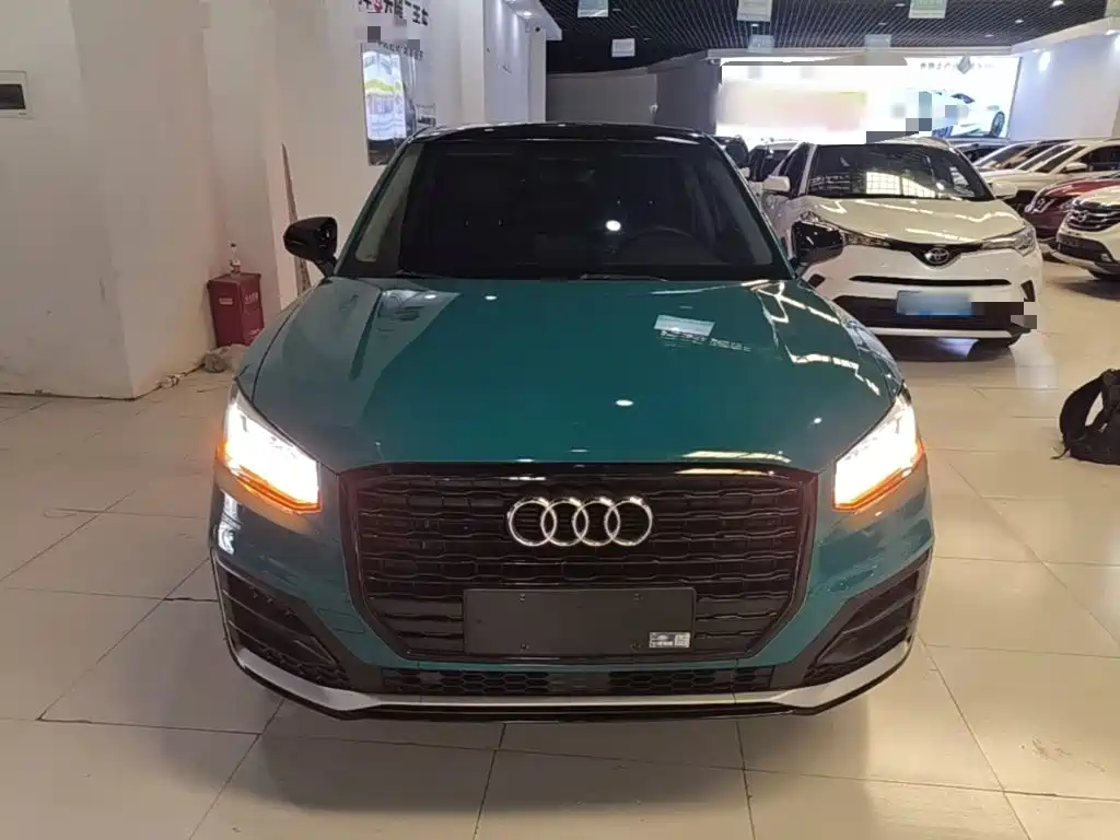 Audi Q2L 2021 35 TFSI fashionable and dynamic купить на сайте DeffCars