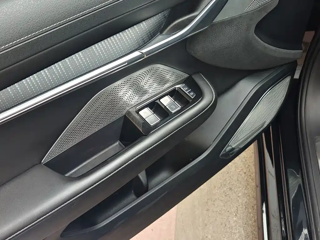 JiKrypton 001 2021 model super long battery life single motor WE version купить на сайте DeffCars