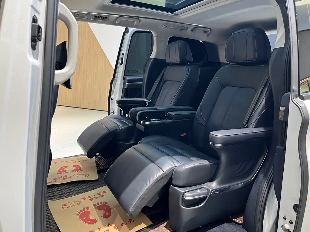 Trumpchi M8 2023 Lingxiu Series 390T Flagship Edition купить на сайте DeffCars