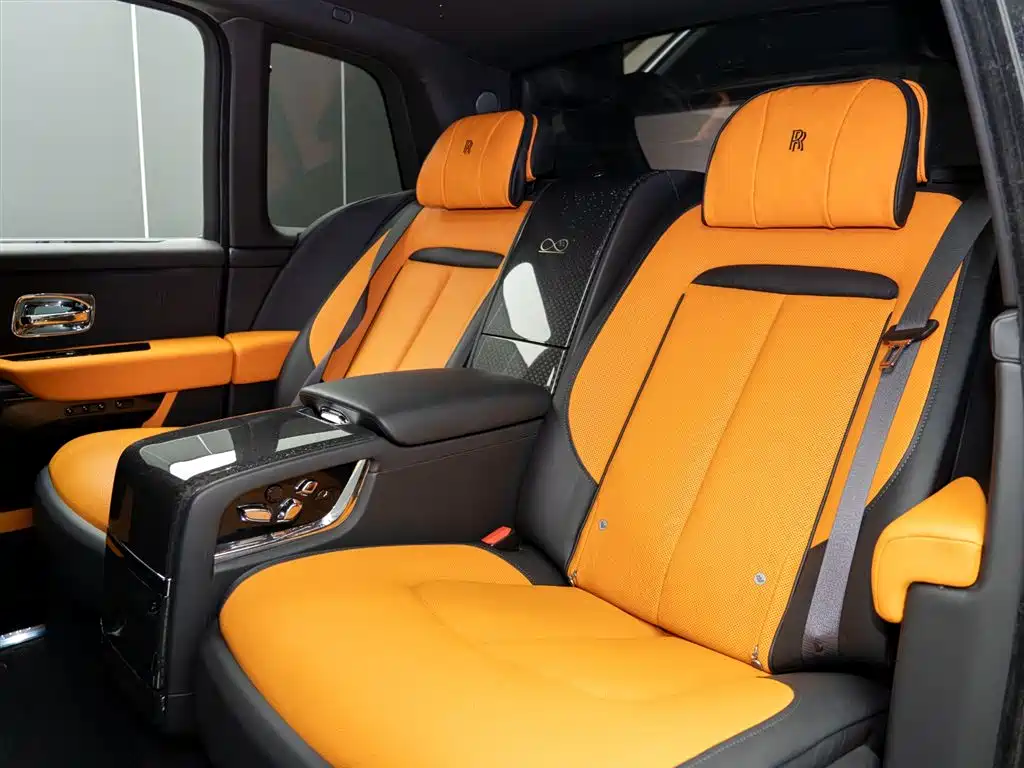 Cullinan 2020 Black Badge купить на сайте DeffCars