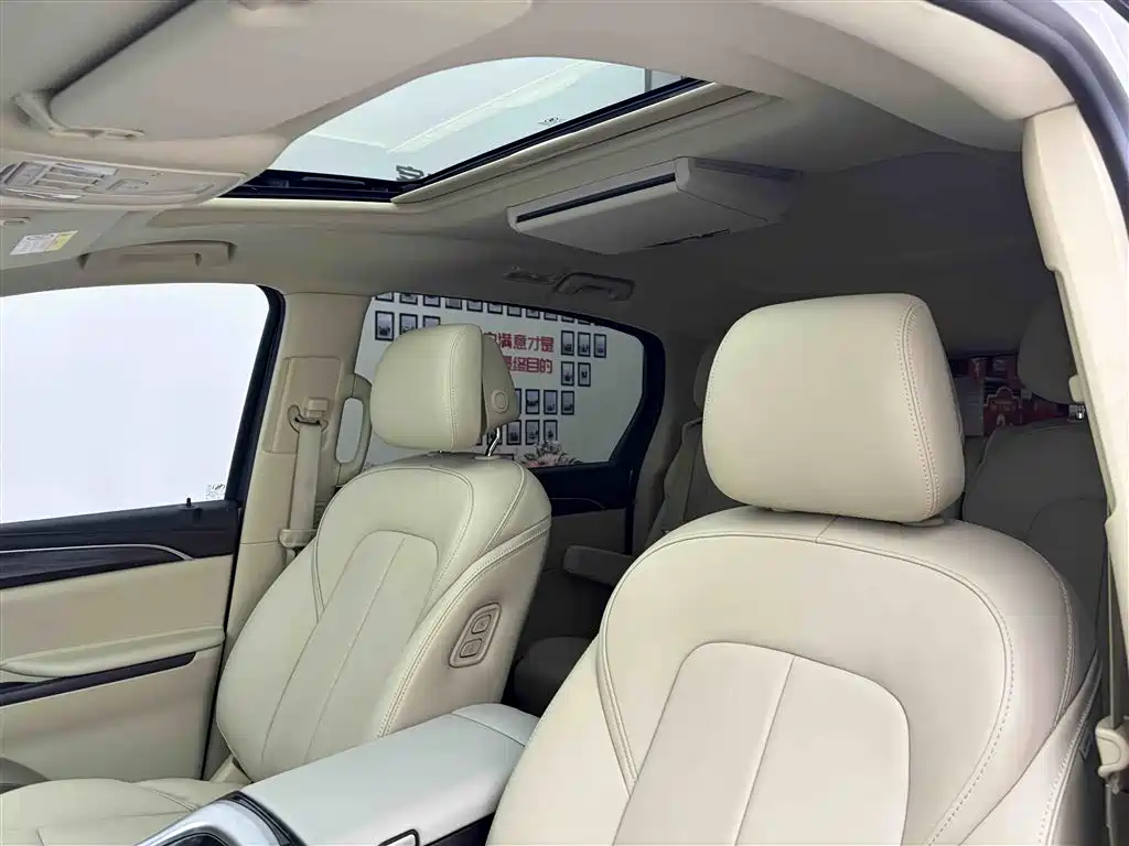 Buick GL8 2022 ES Lu Zun 653T Exclusive Type купить на сайте DeffCars