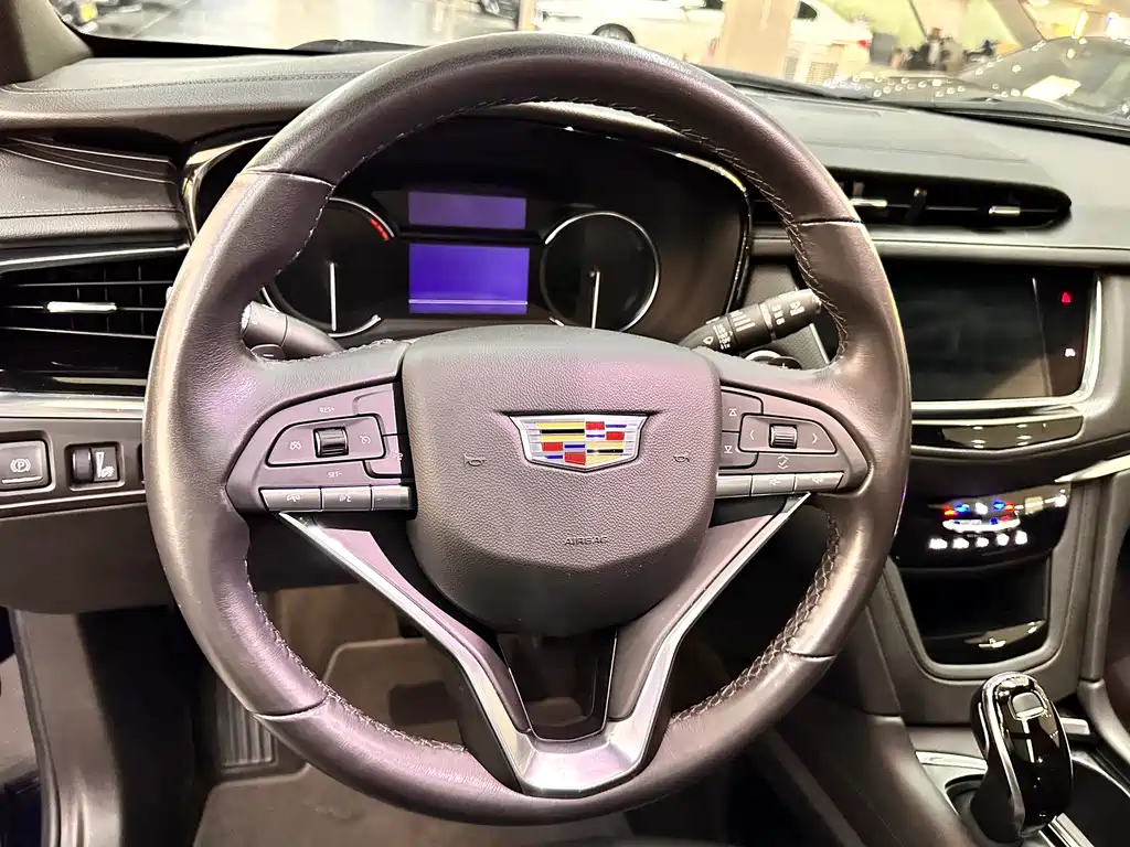 Cadillac XT6 2020 28T seven-seat four-wheel drive stylish model купить на сайте DeffCars