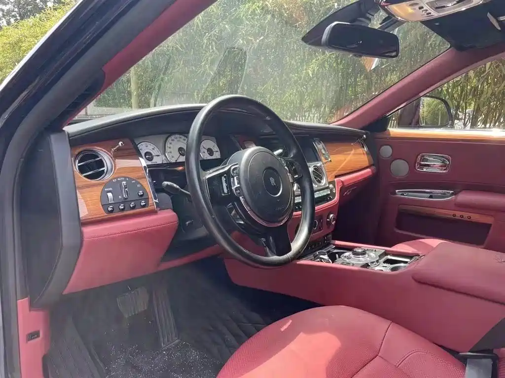 Ghost 2012 6.6T extended version купить на сайте DeffCars