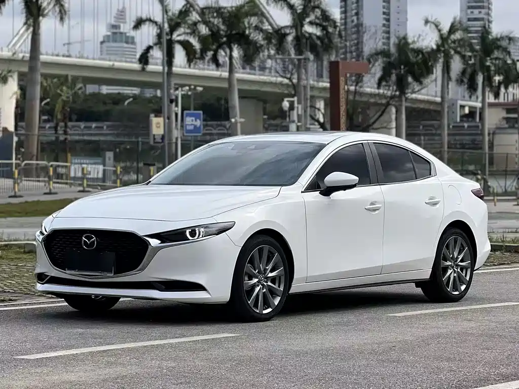 Mazda3 Angkesela 2023 2.0L Automatic Premium Edition купить на сайте DeffCars