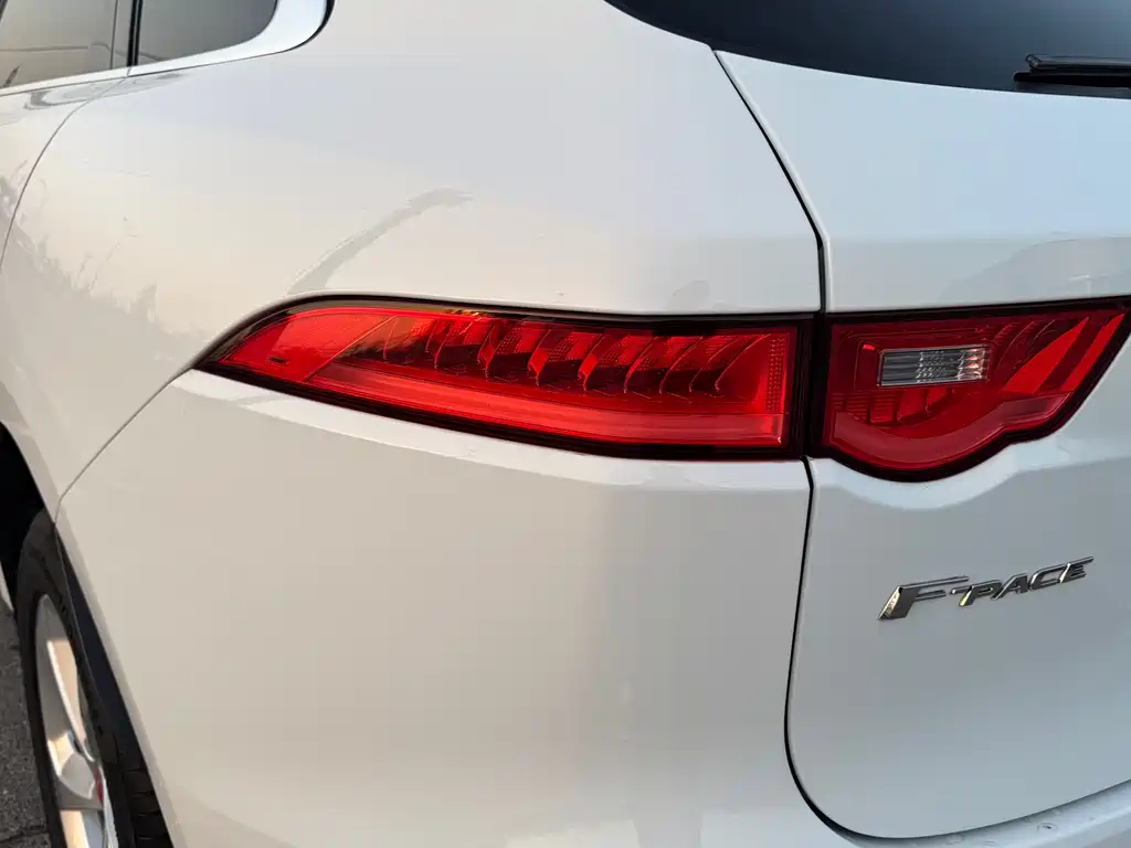 Jaguar F-PACE 2020 2.0T Urban Exclusive Edition купить на сайте DeffCars