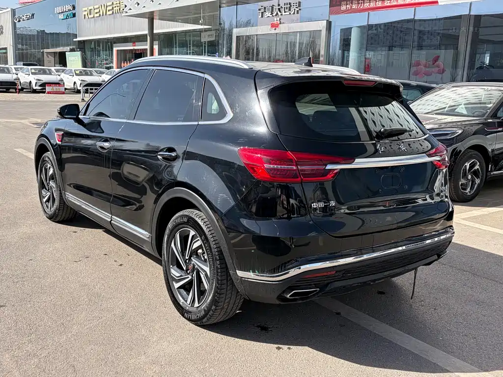 Hongqi HS5 2022 2.0T Zhilian Qiling four-wheel drive version купить на сайте DeffCars
