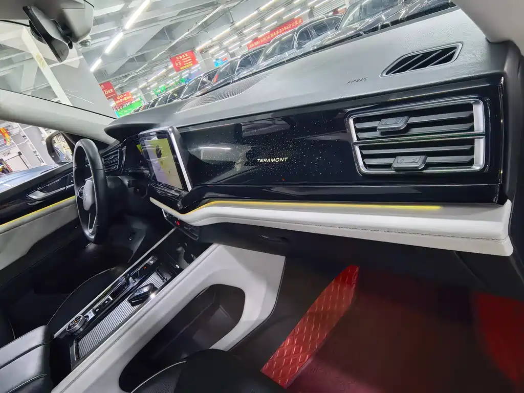 Touron 2022 380TSI four-wheel drive supreme flagship version купить на сайте DeffCars