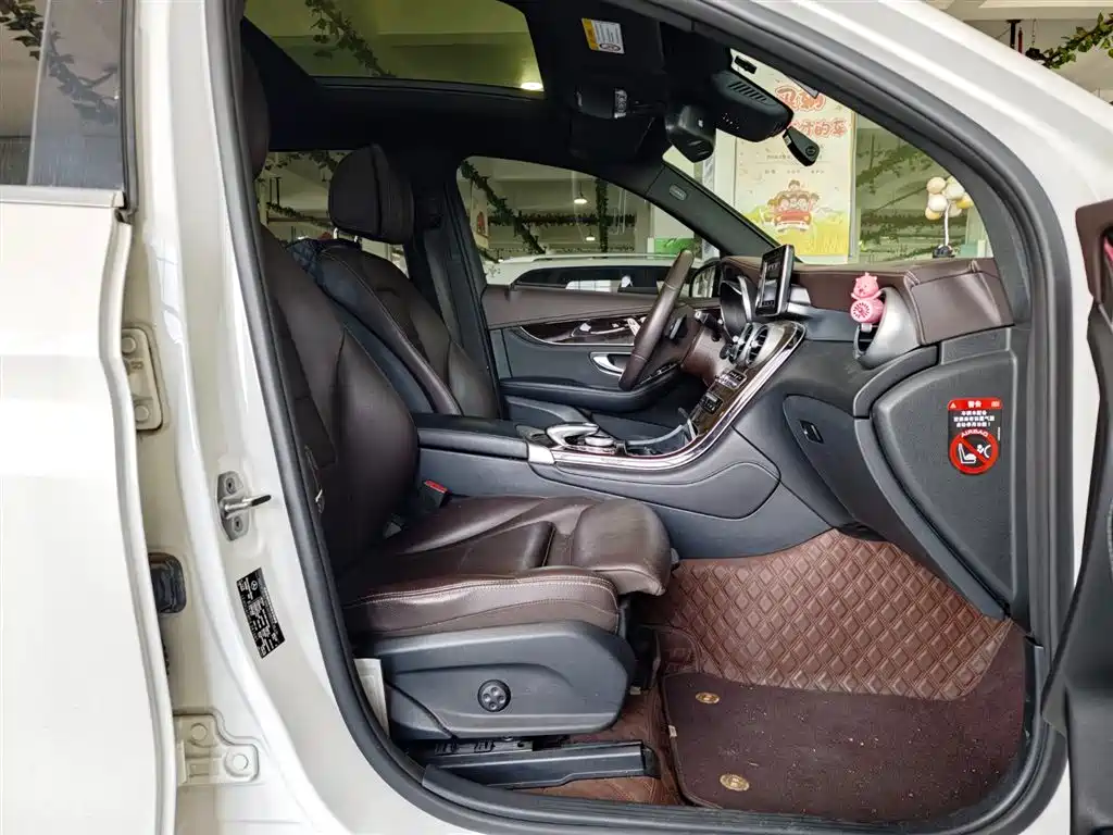 Mercedes-Benz GLC 2018 GLC 260 4MATIC luxury model купить на сайте DeffCars