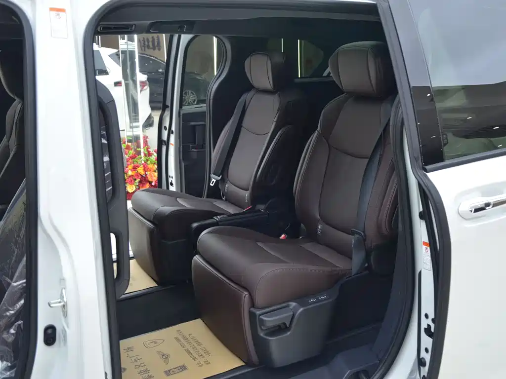 Grevia 2026 2.5L hybrid premium PLUS four-wheel drive version купить на сайте DeffCars