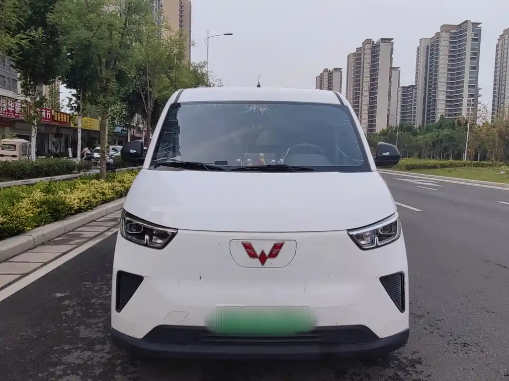 Yangguang 2024 300km Comfort Bus Version 60kW купить на сайте DeffCars