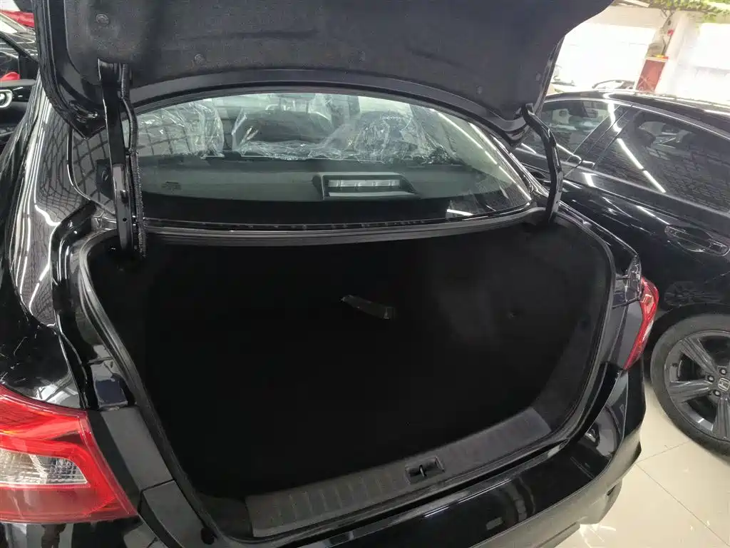 Sylphy 2024 model three facelift classic 1.6XE CVT comfort version купить на сайте DeffCars