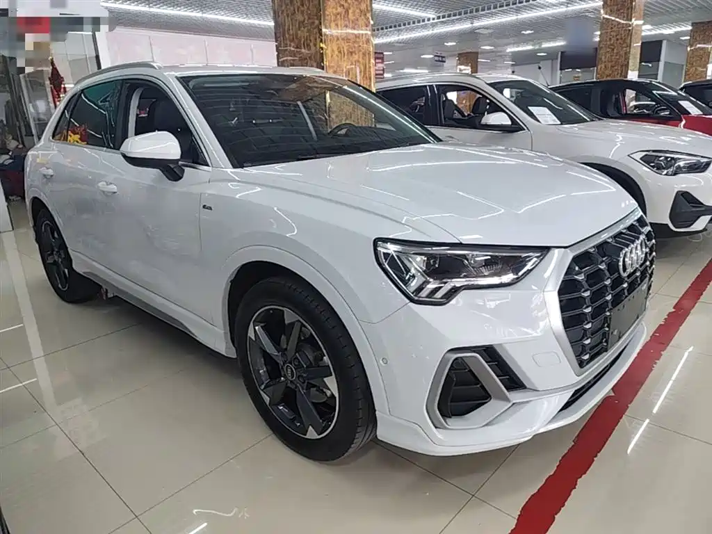 Audi Q3 2021 35 TFSI Fashionable and Dynamic купить на сайте DeffCars
