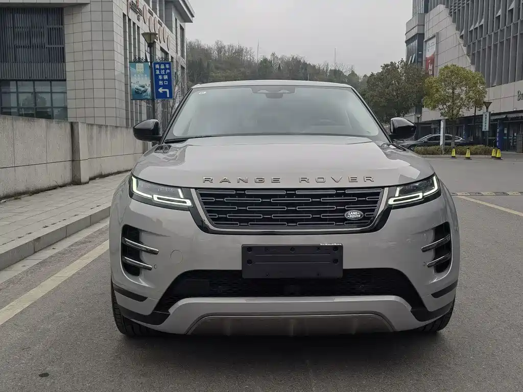 Range Rover Evoque 2024 Range Rover Evoque L SE Yuguang Zunyao Edition купить на сайте DeffCars