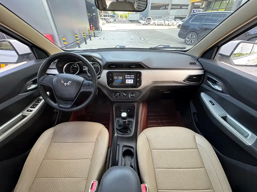 Wuling Hongguang 2021 facelift 1.5L S Comfort Hydraulic Assist LAR купить на сайте DeffCars