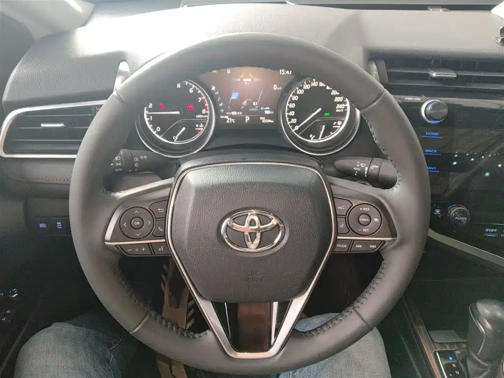 Camry 2019 facelift 2.5G Deluxe Edition купить на сайте DeffCars