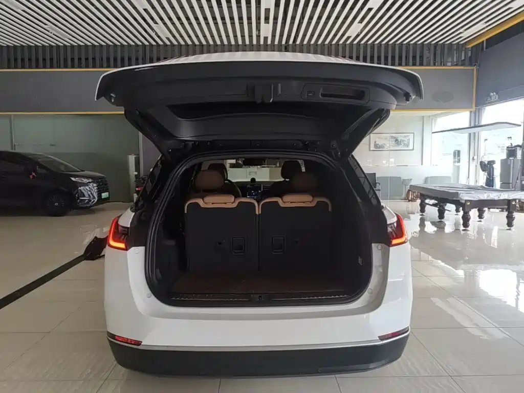 NIO ES8 2020 415KM six-seater version купить на сайте DeffCars