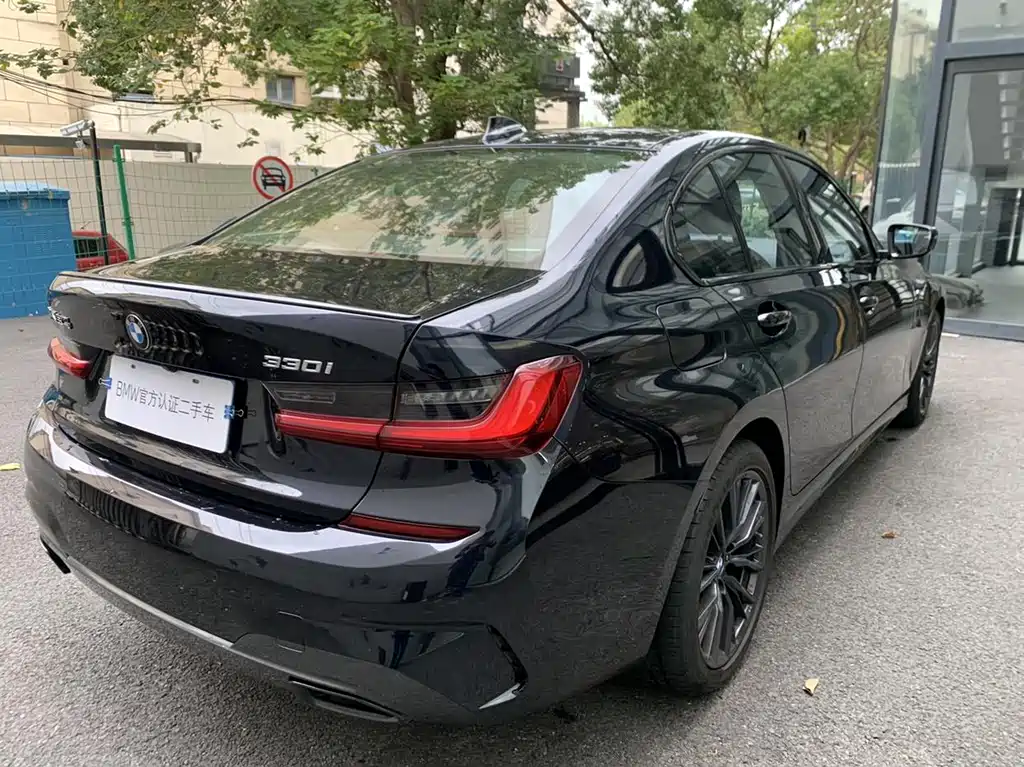 BMW 3 Series 2022 330i M Sports Night Package купить на сайте DeffCars