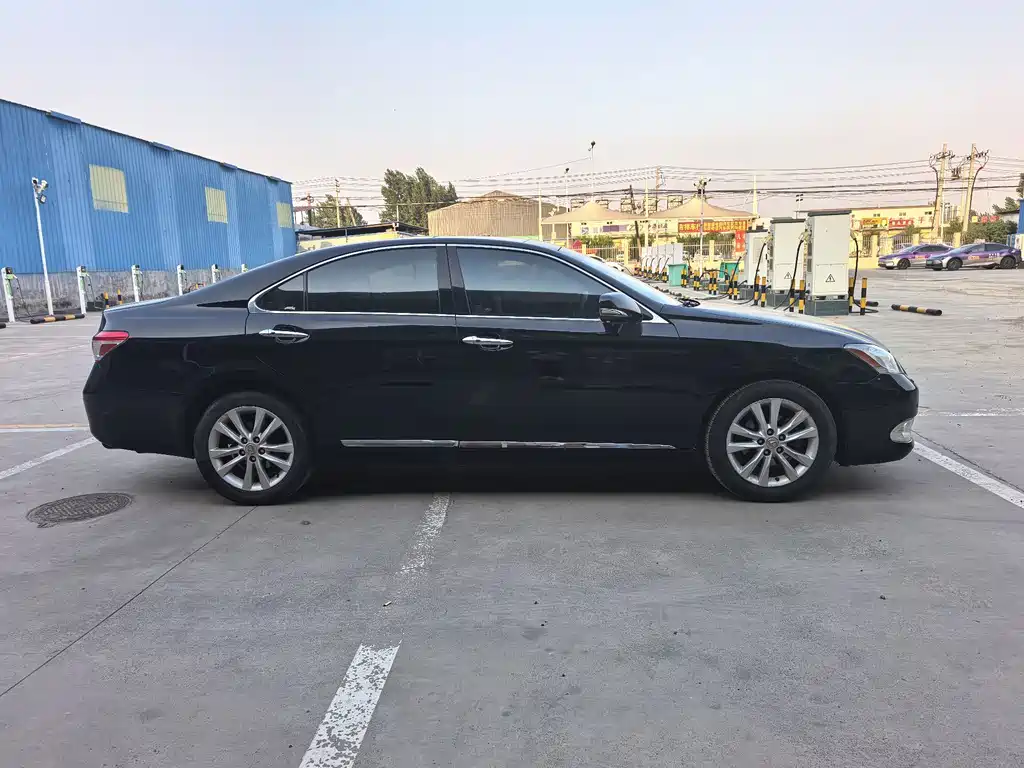 Lexus ES 2012 240 Special Limited Edition купить на сайте DeffCars