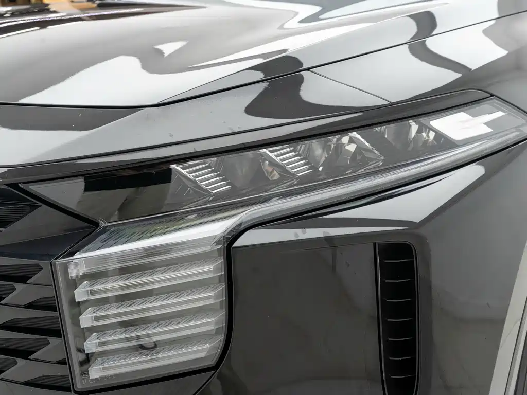 Venucia Big V 2022 260T Dark Horse Edition·Idol купить на сайте DeffCars
