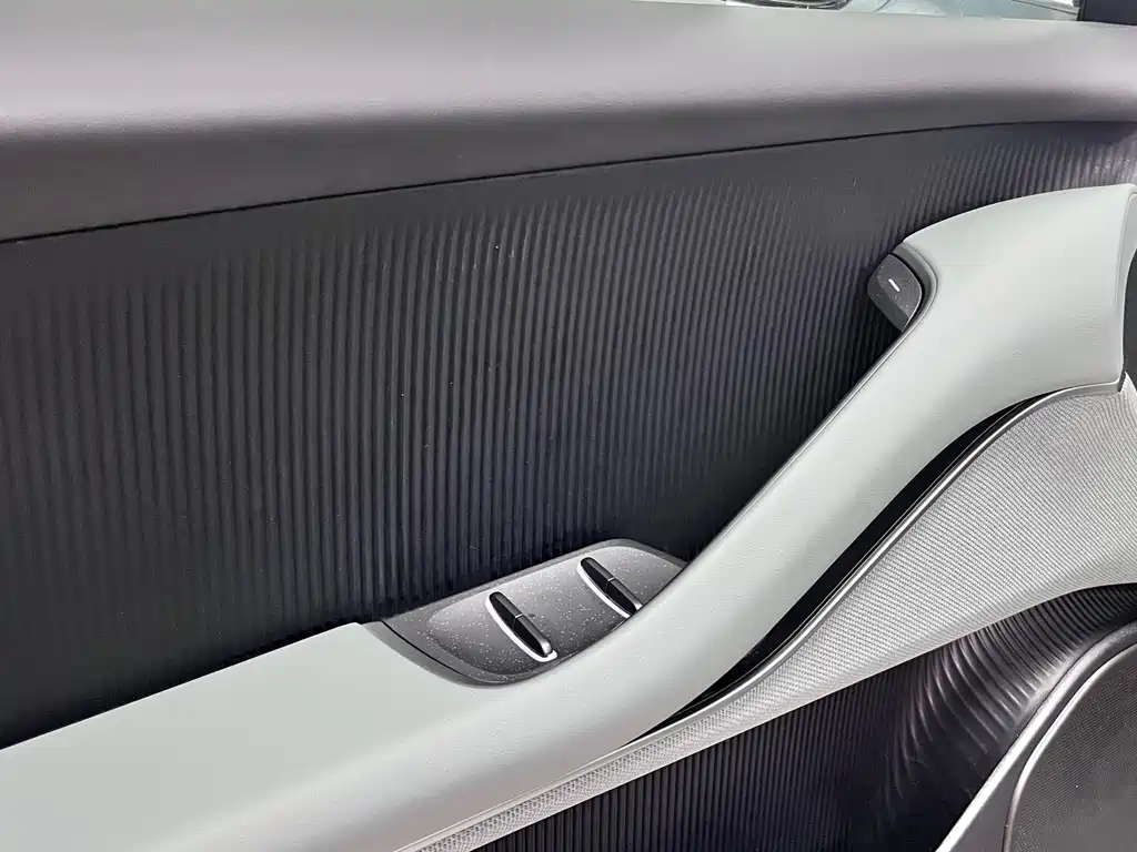 NIO ET5 2024 model 100kWh купить на сайте DeffCars