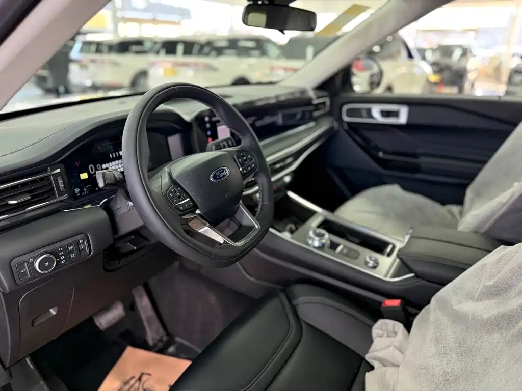 Explorer 2025 2.3T EcoBoost four-wheel drive crossover version 5 seats купить на сайте DeffCars