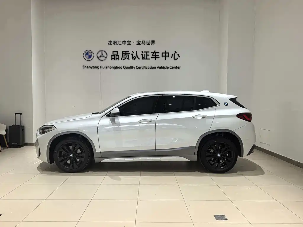 BMW X2 2021 sDrive25i leading M sports package купить на сайте DeffCars