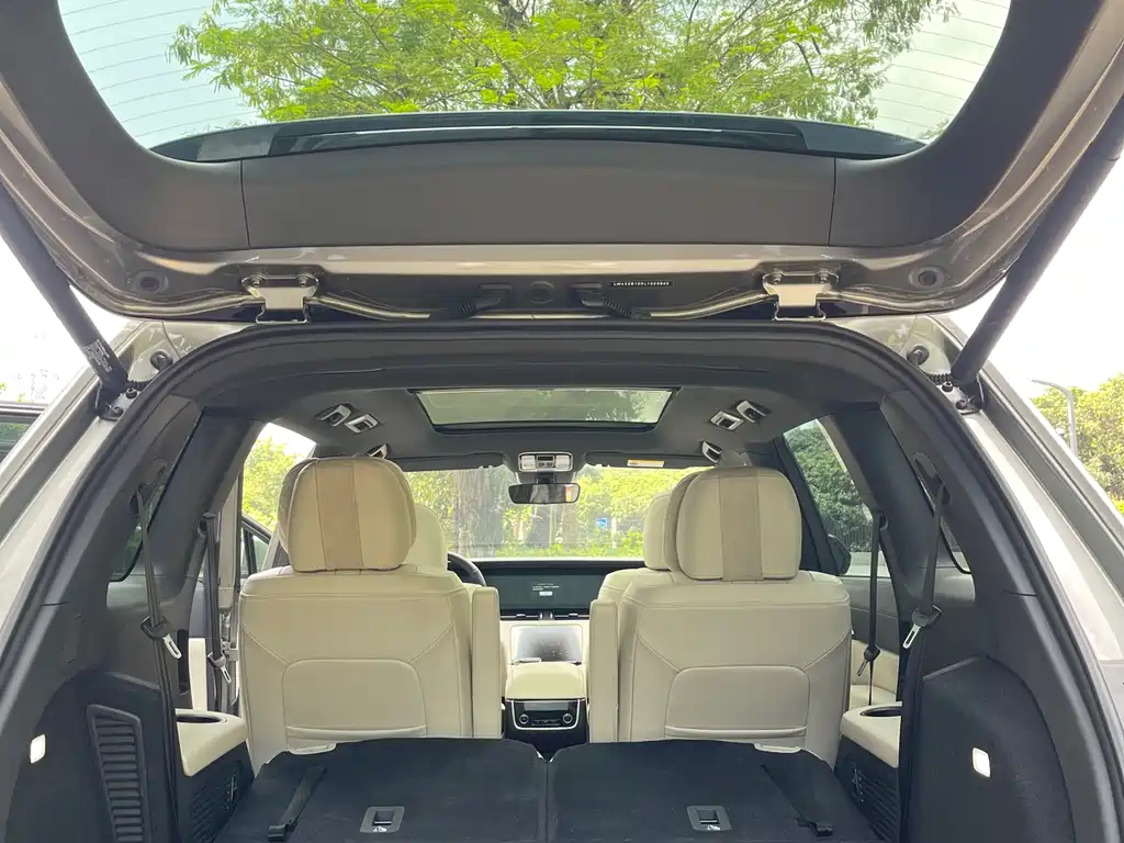 Ideal ONE 2020 extended range 6-seater version купить на сайте DeffCars