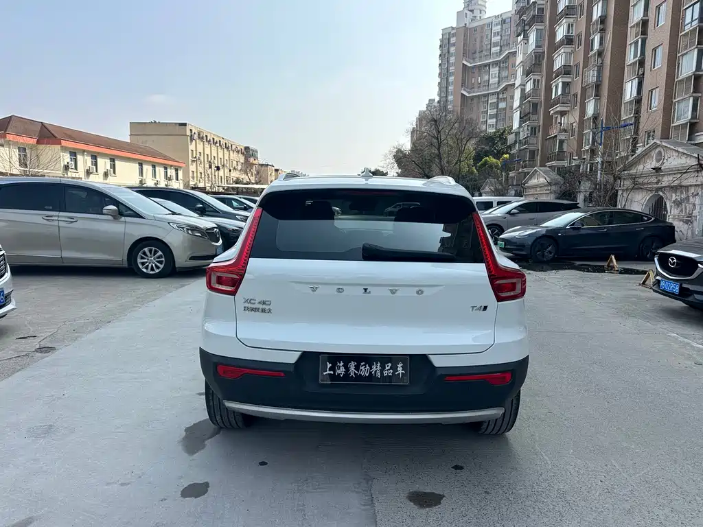 Volvo XC40 2022 T4 four-wheel drive smart travel fashion version купить на сайте DeffCars