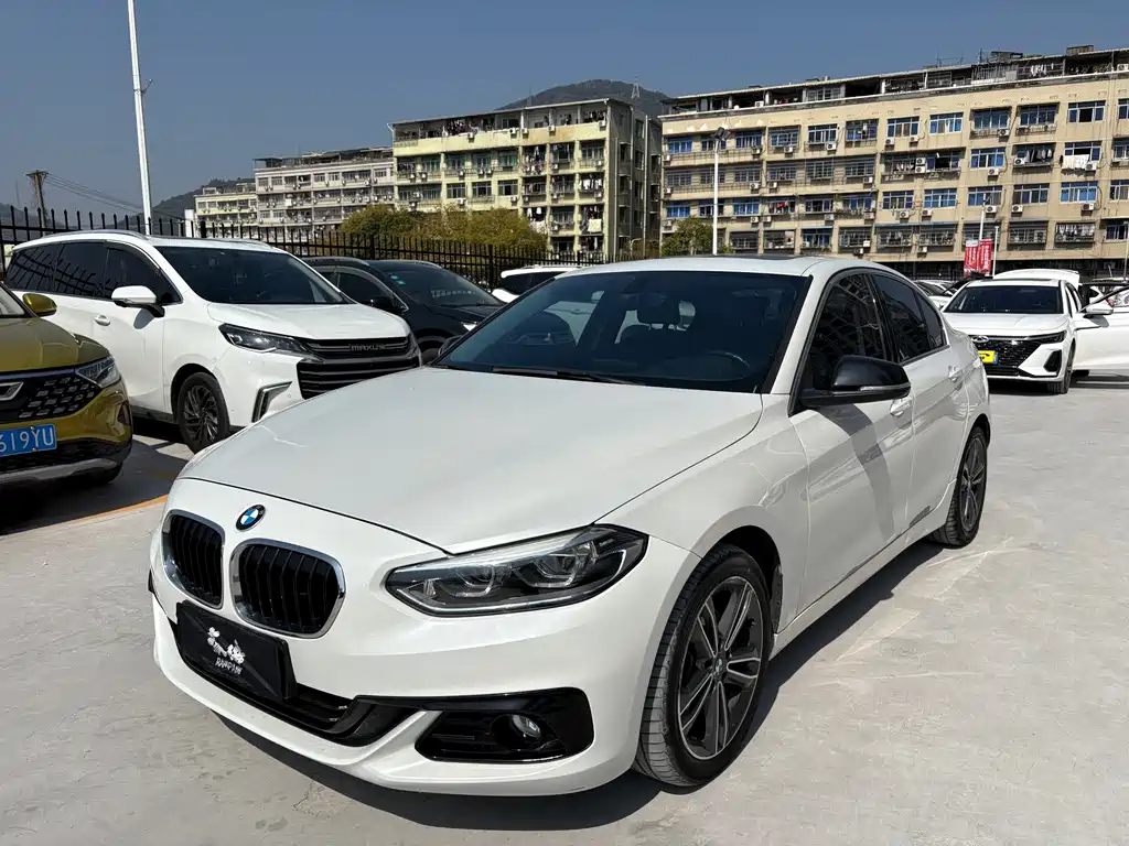 BMW 1 Series 2017 118i Sports купить на сайте DeffCars