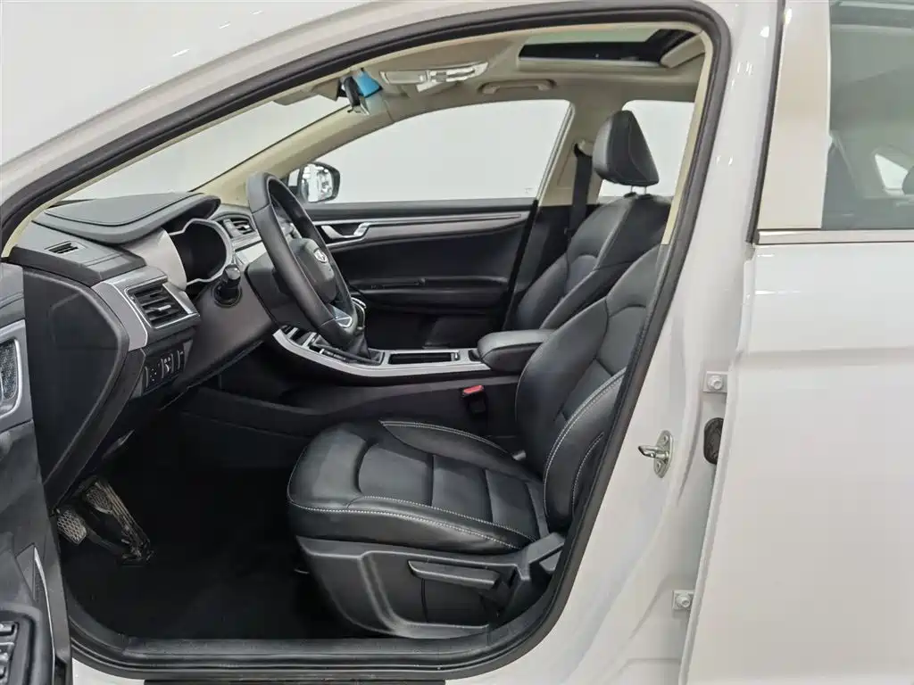 Emgrand GL 2019 1.4T manual elite smart model купить на сайте DeffCars
