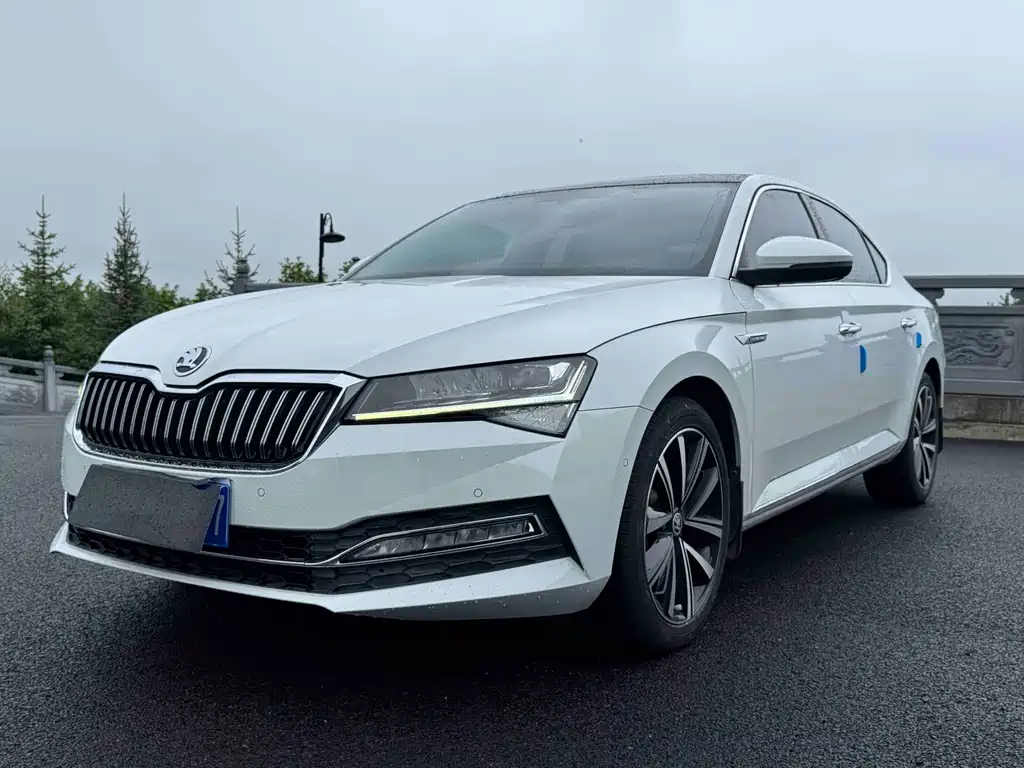 Superb 2023 TSI280 DSG Exclusive Edition купить на сайте DeffCars