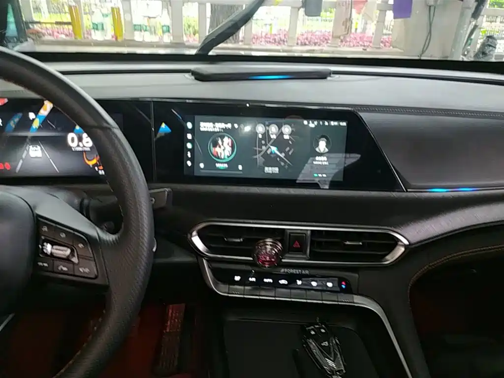Changan UNI-T 2022 1.5T exclusive model купить на сайте DeffCars