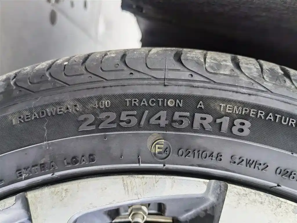 Emgrand GS 2018 Sports Edition 1.4T Automatic Premium Model купить на сайте DeffCars