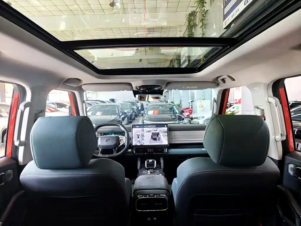 Jietu Traveler 2023 2.0T four-wheel drive conquers купить на сайте DeffCars