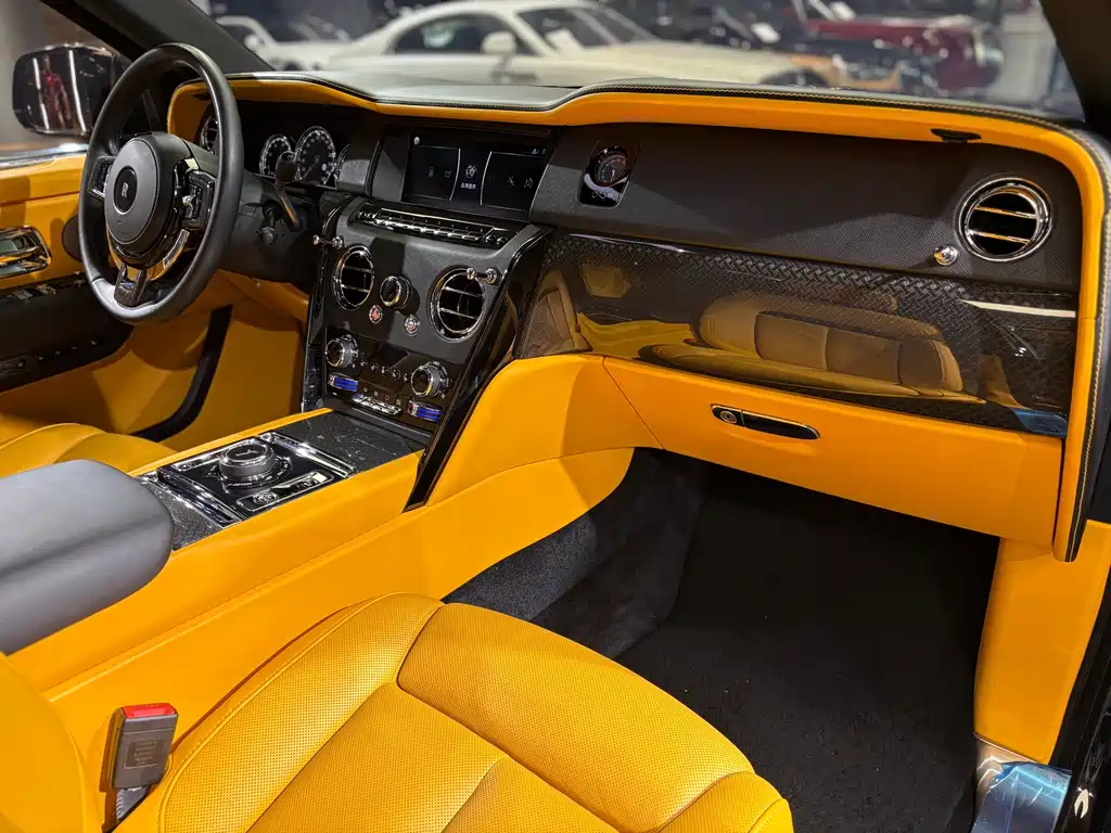 Cullinan 2020 Black Badge купить на сайте DeffCars