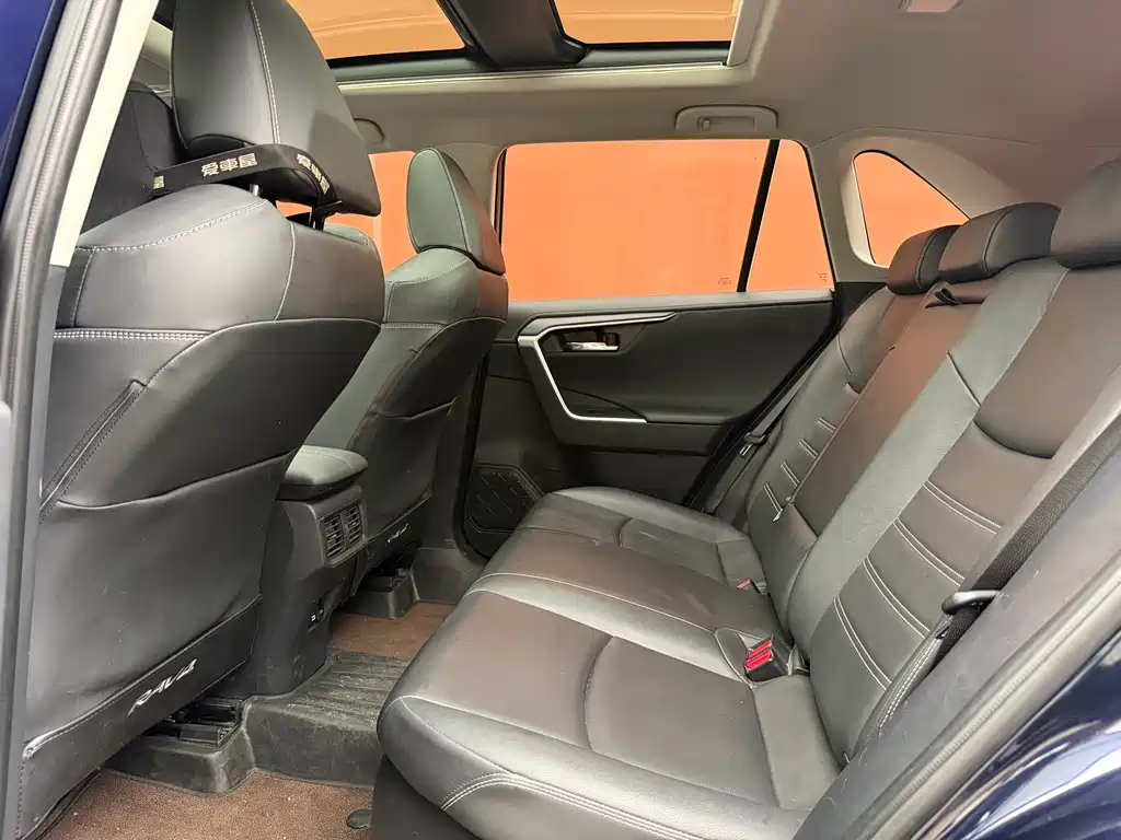 RAV4 Rongfang 2023 Dual Engine 2.5L E-CVT Two-wheel Drive Elite Plus Edition купить на сайте DeffCars