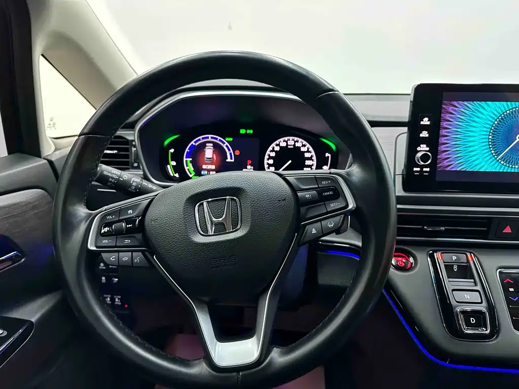 Alison 2024 2.0L e:HEV Deluxe Edition купить на сайте DeffCars