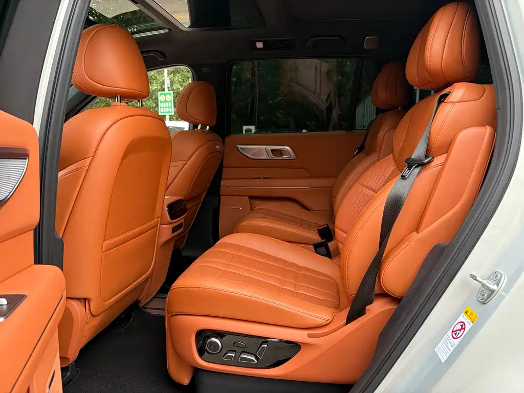 Dark blue S09 2025 four-wheel drive Ultra+ high-end version купить на сайте DeffCars