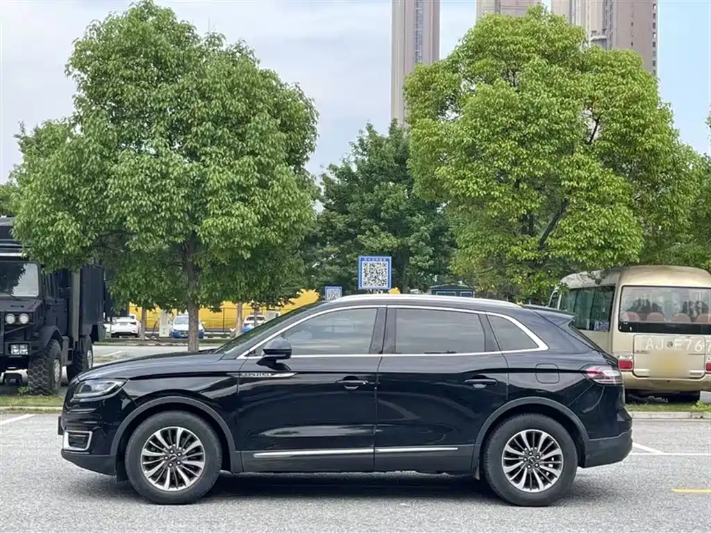 Voyager 2021 2.0T four-wheel drive exclusive edition купить на сайте DeffCars