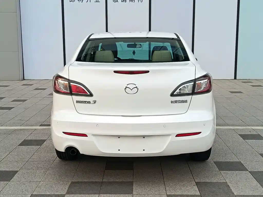 Mazda 3 Star 2015 sedan 1.6L automatic comfort type купить на сайте DeffCars