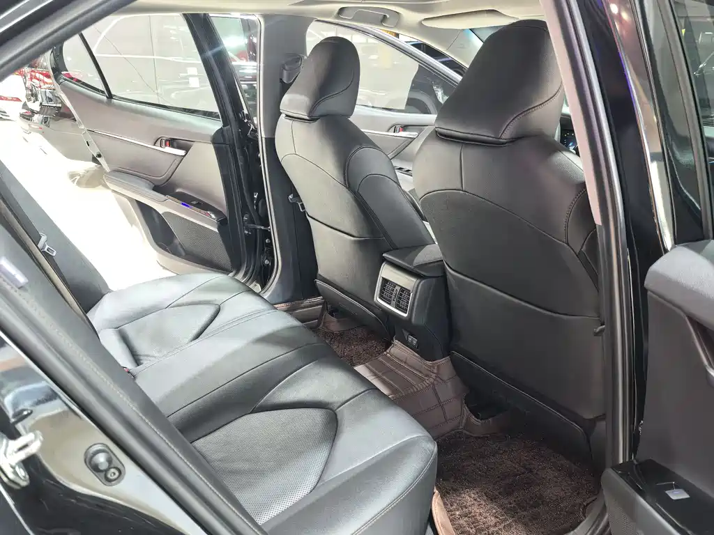 Camry 2023 2.0G Deluxe Edition купить на сайте DeffCars