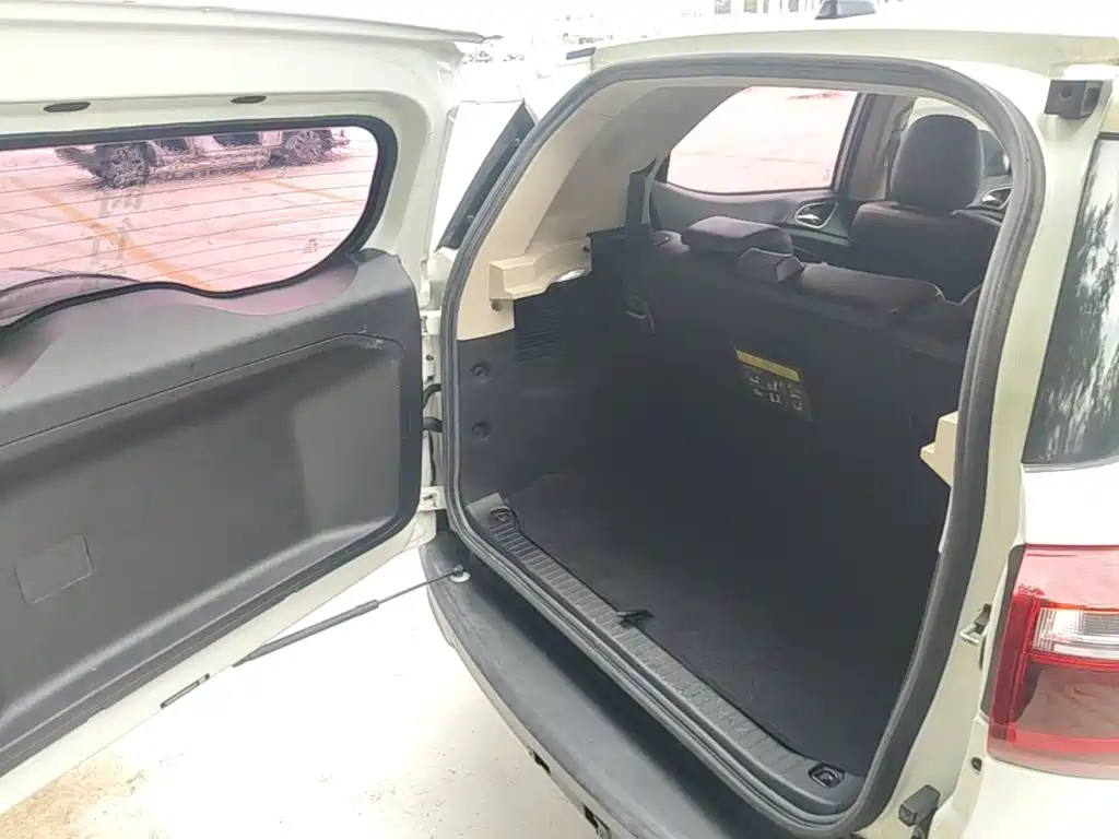 Yuan 2017 1.5L automatic cool interconnected model купить на сайте DeffCars