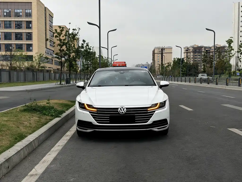 FAW-Volkswagen CC 2020 330TSI Charming Edition National VI купить на сайте DeffCars
