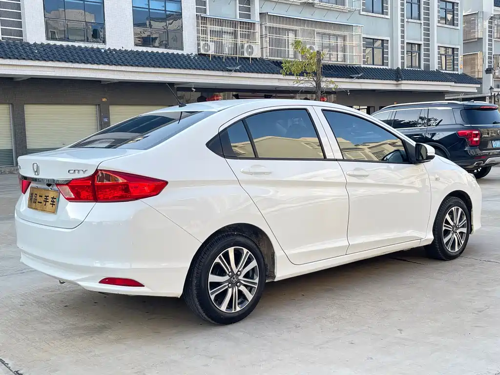 Fengfan 2019 1.5L CVT Comfort Edition купить на сайте DeffCars