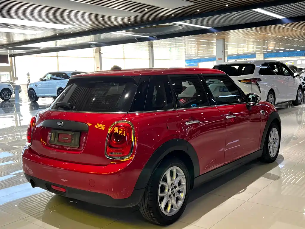 MINI 2019 1.5T ONE five-door version купить на сайте DeffCars