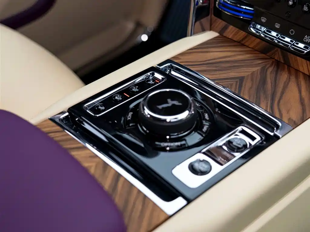 Cullinan 2018 four-seat version купить на сайте DeffCars