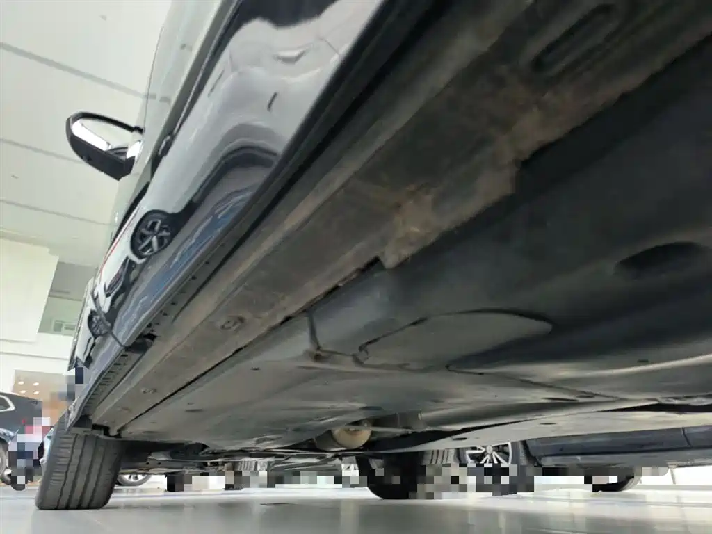 Tiguan L 2024 330TSI automatic two-wheel drive R-Line version купить на сайте DeffCars