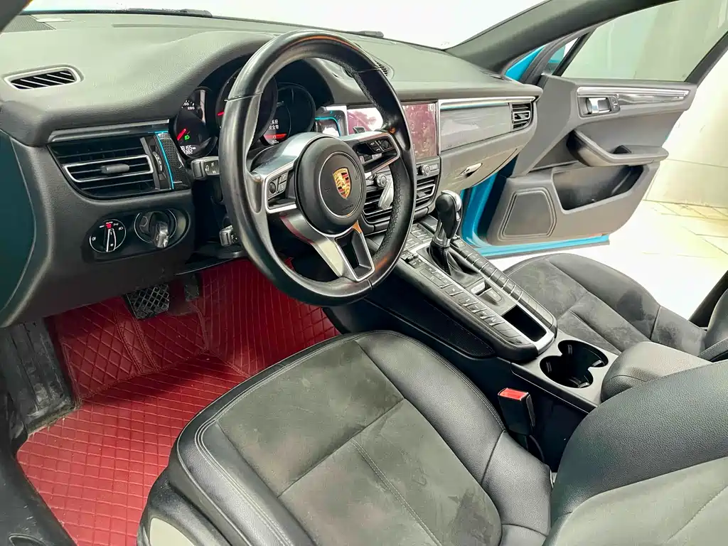 Macan 2018 Macan 2.0T купить на сайте DeffCars