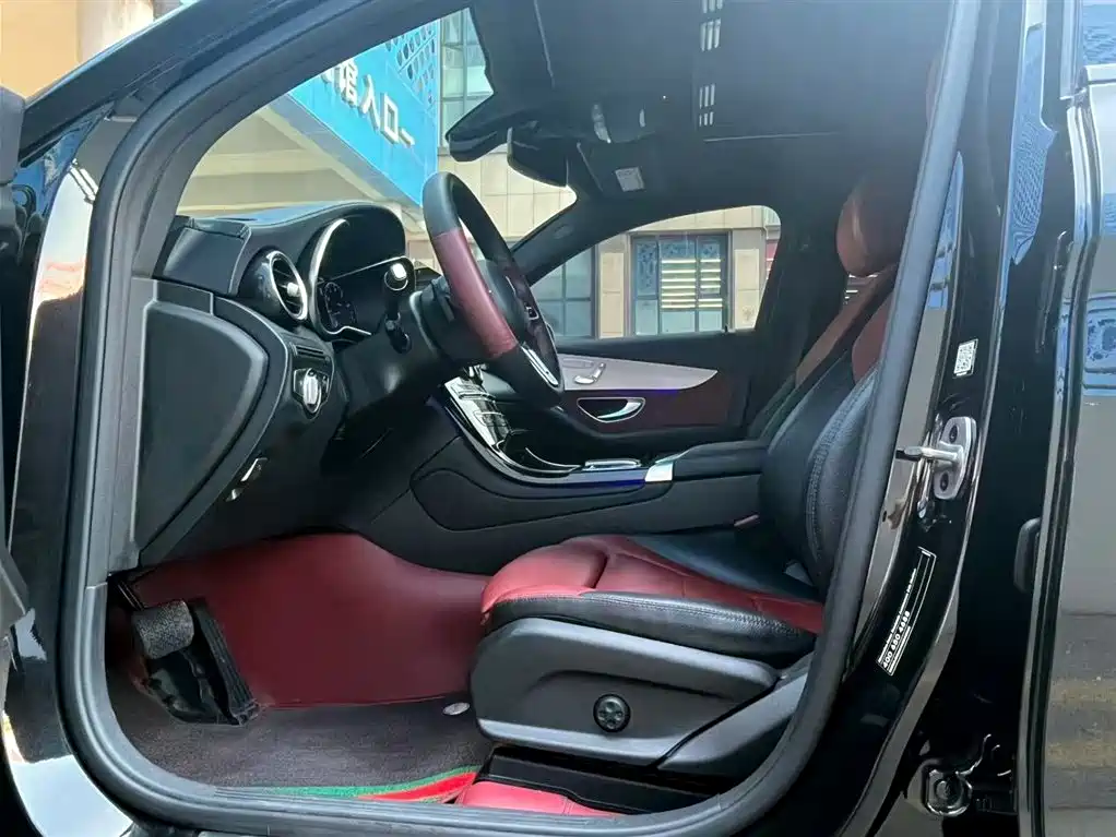 Mercedes-Benz GLC coupe 2022 facelift GLC 260 4MATIC coupe SUV купить на сайте DeffCars