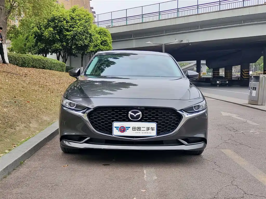 Mazda3 Angkesela 2023 2.0L Automatic Premium Edition купить на сайте DeffCars